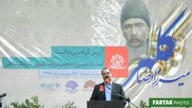 نسبت به بزرگان بی تفاوت بوده ایم و این قابل توجیه نیست