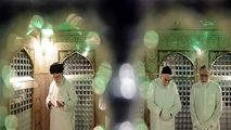 نماهنگ زیبای غبارروبی ضریح رضوی با حضور رهبر انقلاب و مراسم تعویض پرچم گنبد مطهر