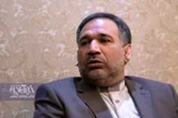 انتقاد تند شمس الدین حسینی: چرا نمی می گویید هاشمی چی! خاتمی چی! ولی به ما می گویید احمدی نژادی؟