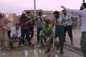 اجرای متفاوت کنسرت رضا بهرام توسط گروه جهادی در سیستان و بلوچستان 