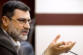 کنایه قاضیزاده به همتی درباره ارزش پول ملی