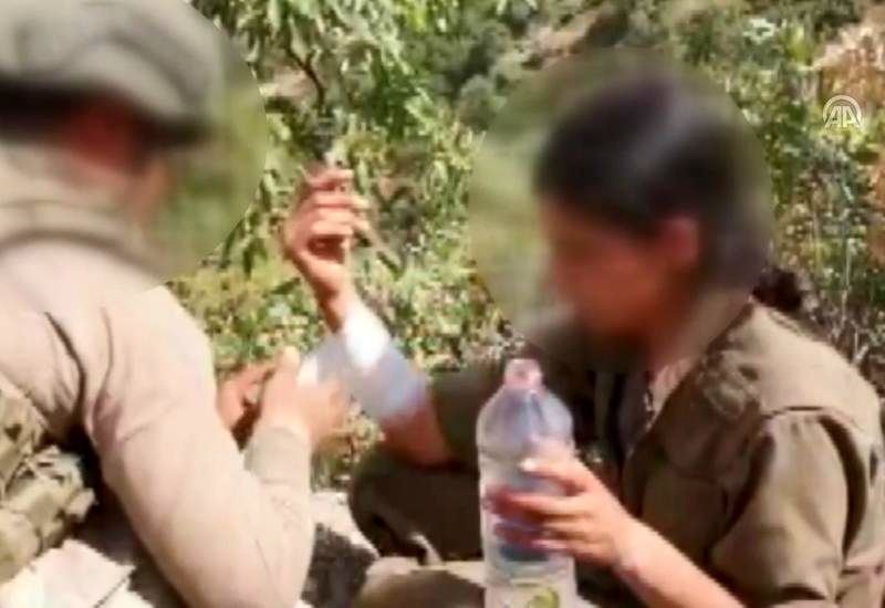 اقدام انسانی سرباز ترکیه با تروریست زن مورد تحسین قرار گرفت 