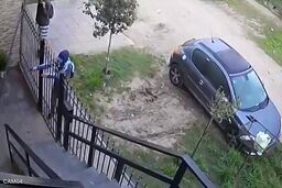 حادثه وحشتناک برای مهمانان هنگام ورود به خانه!