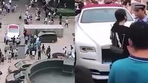 اقدام عجیب بچه پولدار در مقابل ورودی اورژانس بیمارستان! 
