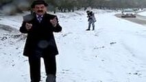 حمله با گلوله‌های برفی به کارشناس هواشناسی 