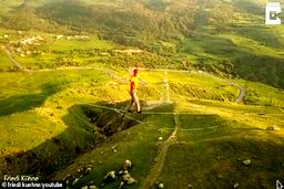 ماجراجویی دلهره آور جوان آلمانی در ارتفاع ۳۲۰ متری!
