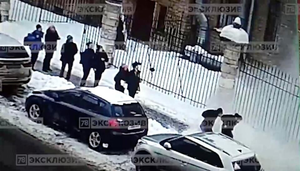 آخرین لحظه زندگی پسر دانشجو در مقابل دانشگاه!
