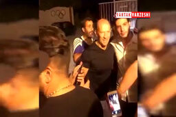 عکس یادگاری کالدرون با هواداران پس از تمرین امروز پرسپولیس
