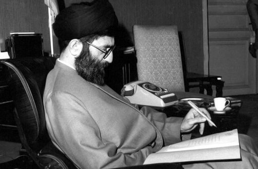 ماجرای اعتراض به پوشش و ساعت مچی رهبر انقلاب