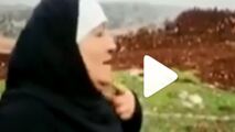 پیرزن لبنانی که سربازان صهیونیست را مورد عنایت قرار داد!