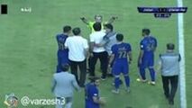 اخراج فرهاد مجیدی از کنار زمین به دلیل اعتراض به داور